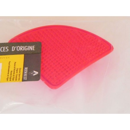 Catadioptru bara spate Logan MCV